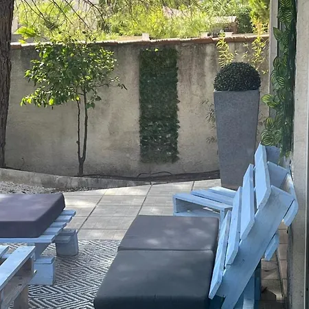 Le Bonheur Avec Piscine Et Jardin *